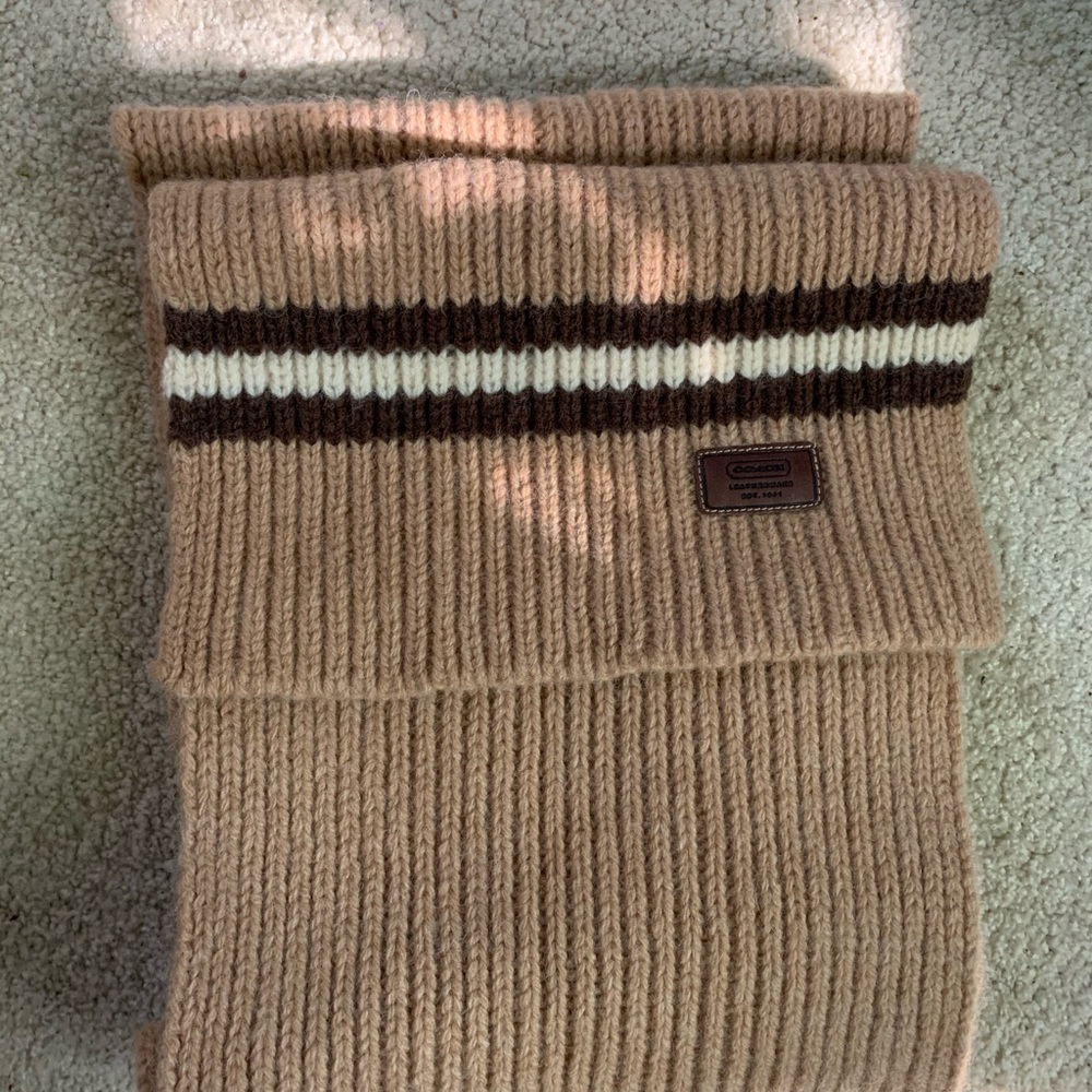 Wool Coach Scarf - Picture 2 of 4